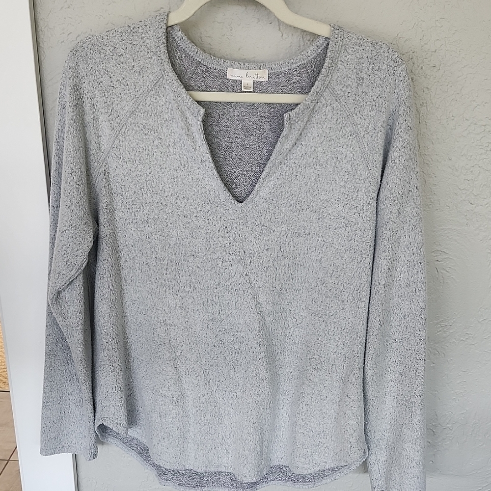 Nine Britton Light Gray Knit Sweater